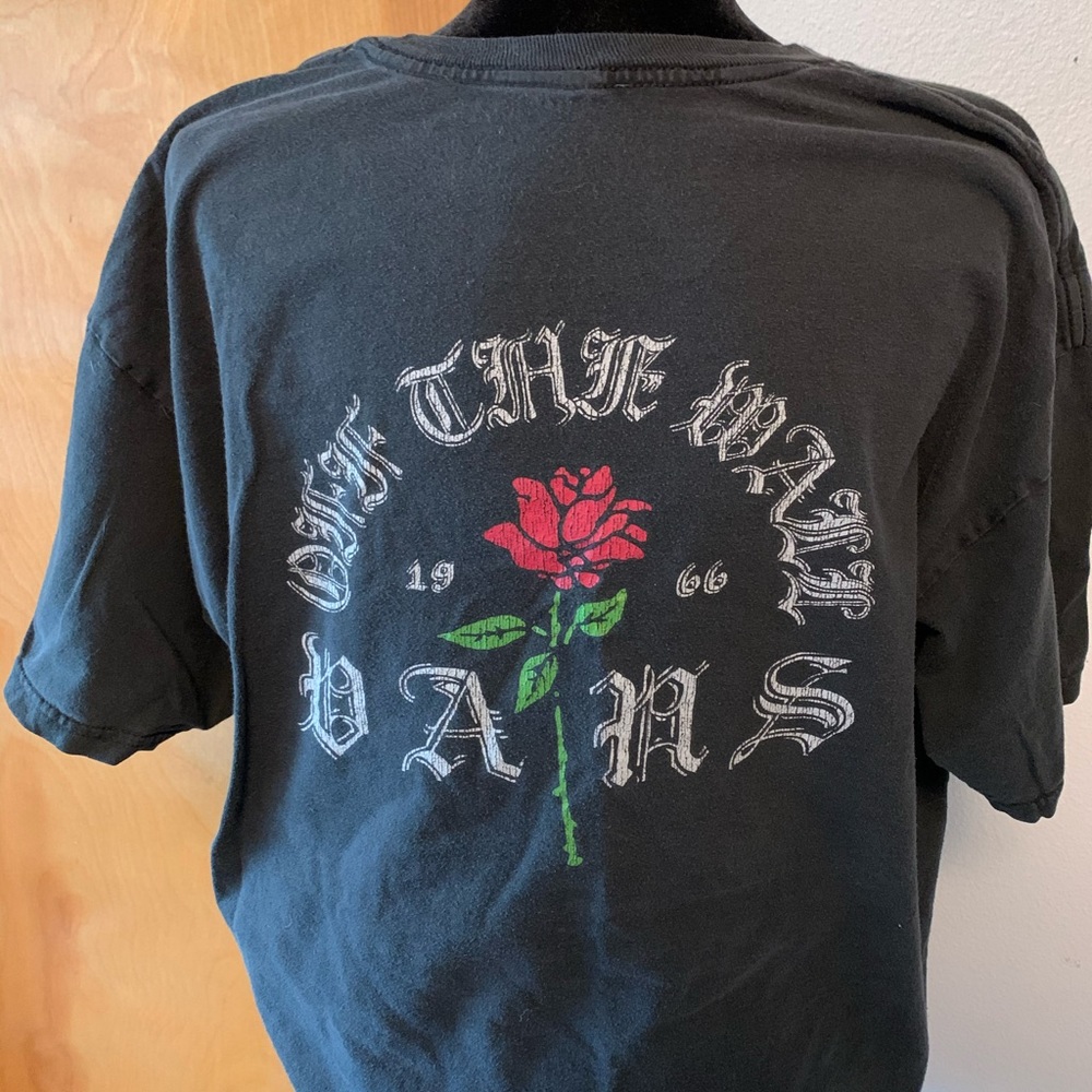 Vans black T-Shirt gothic lettering rose design